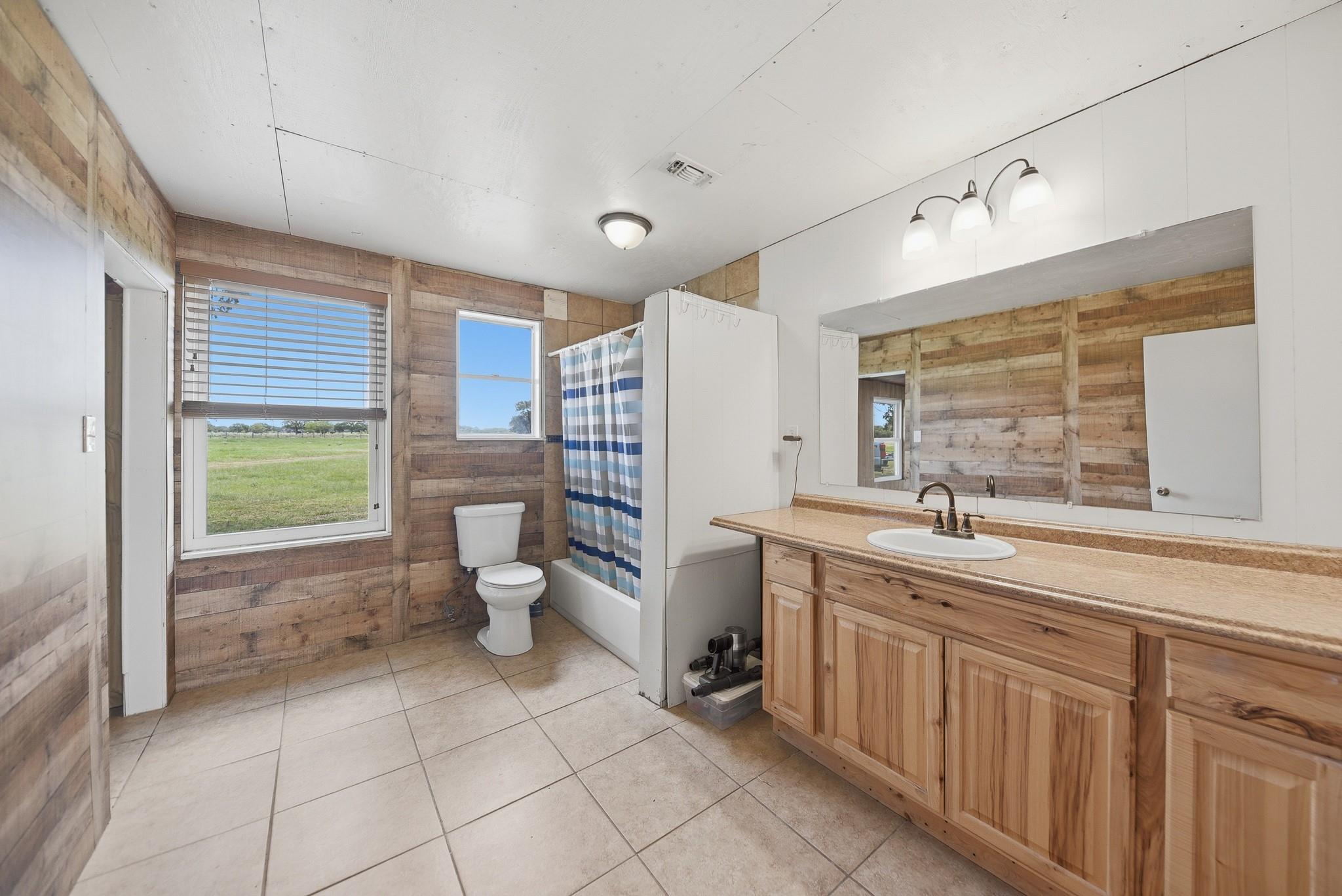 1231 County Road 131