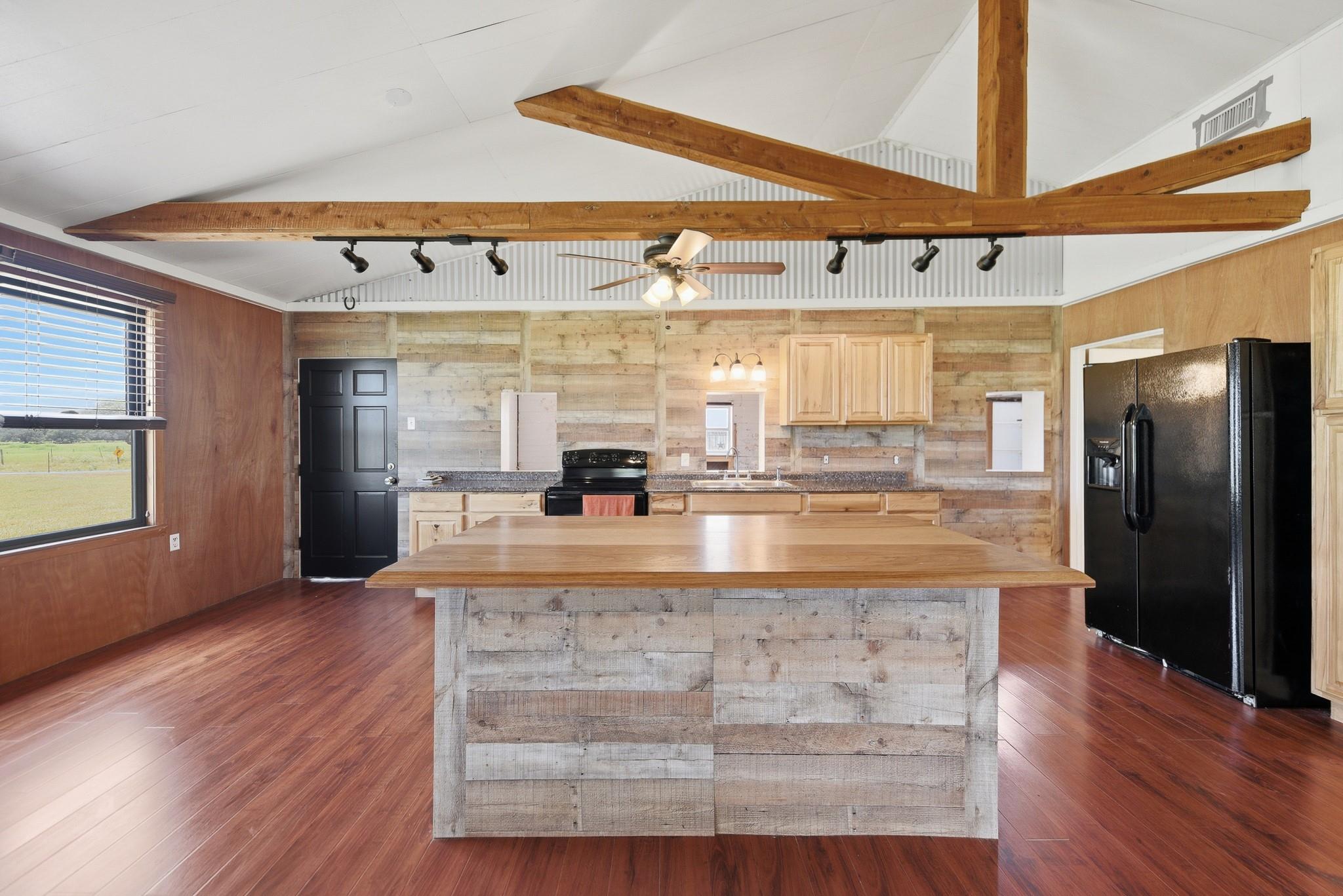1231 County Road 131