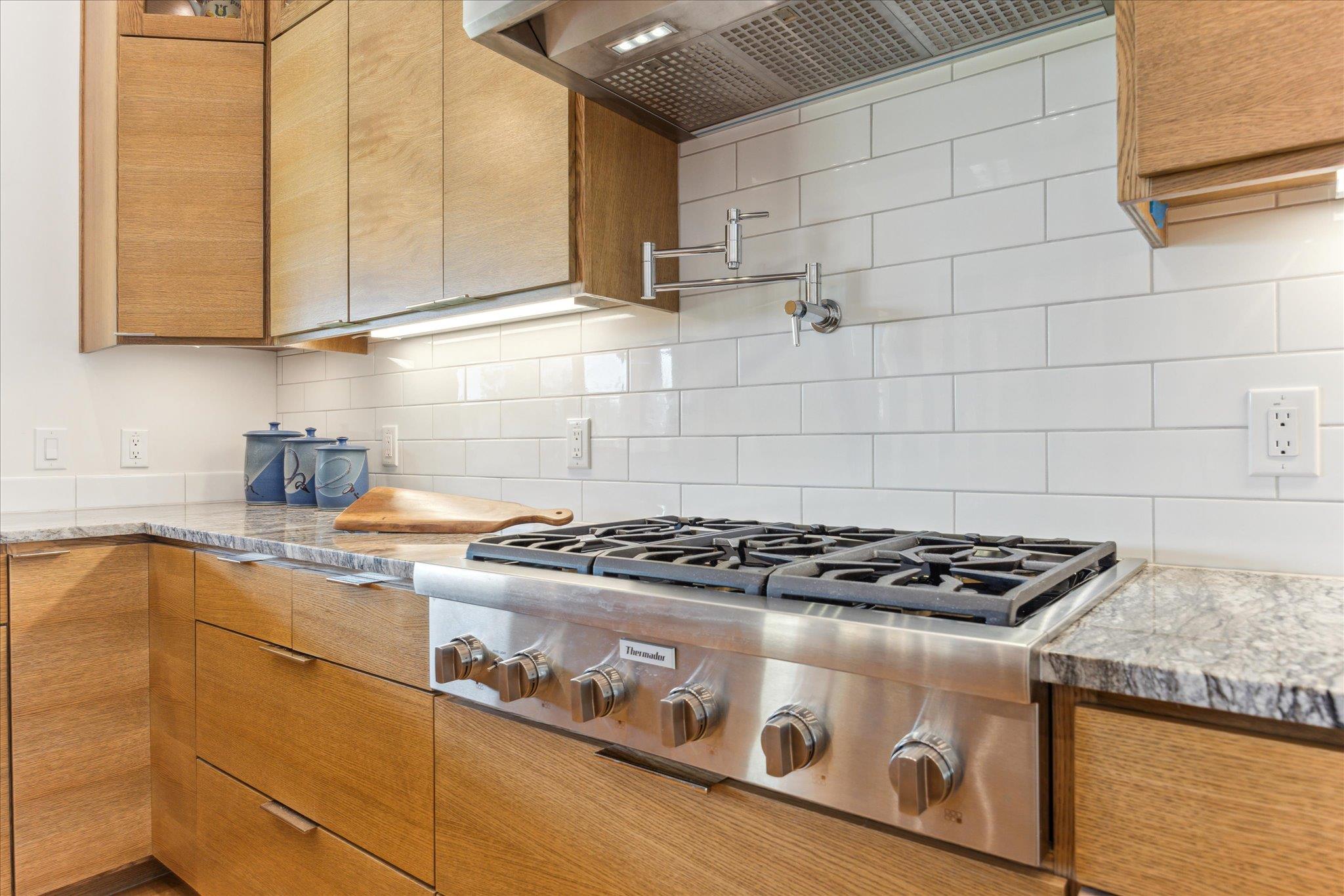 405 Spicewood Trails DR