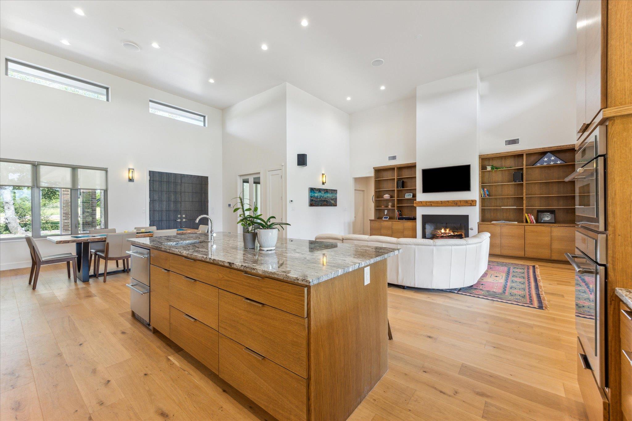 405 Spicewood Trails DR