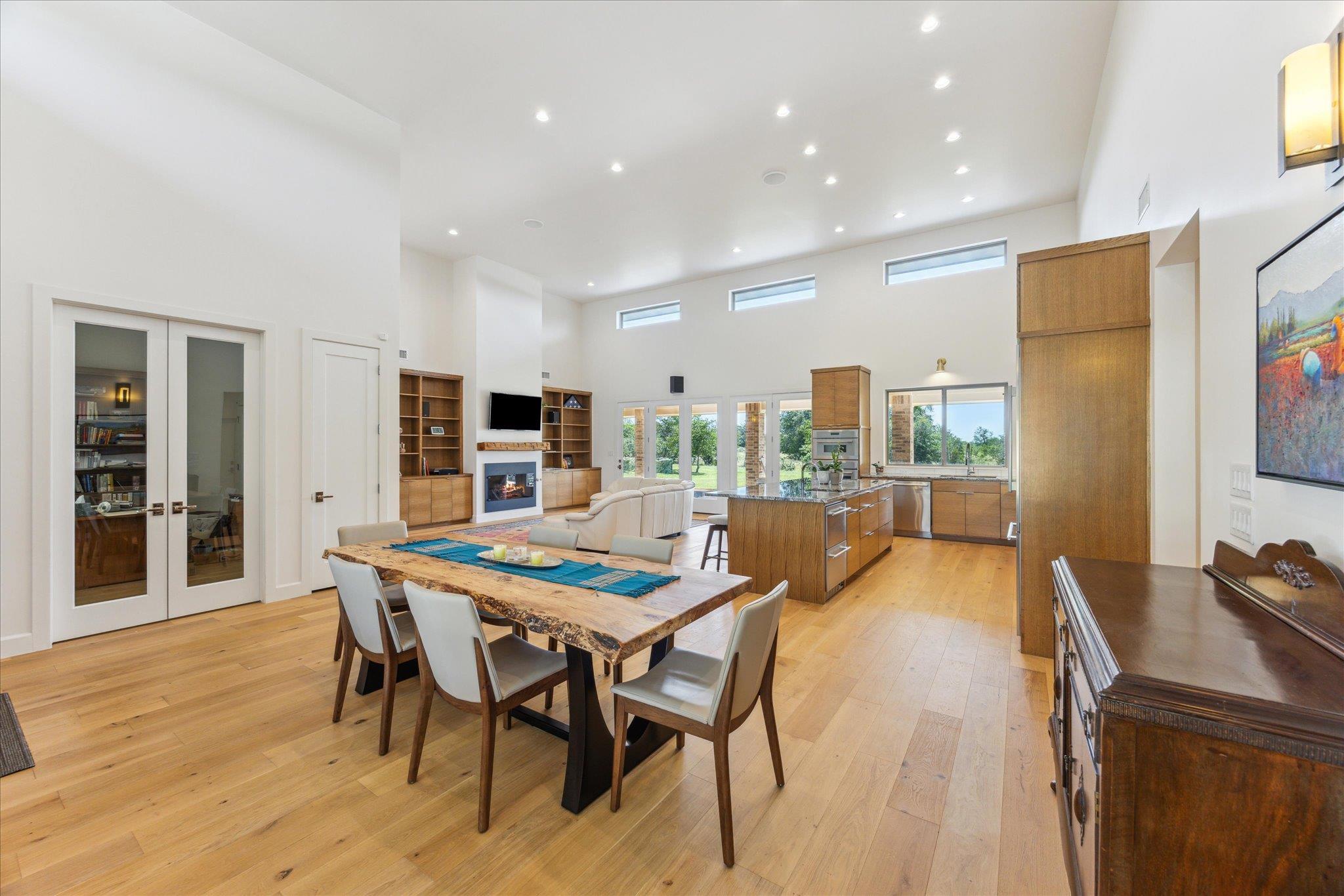 405 Spicewood Trails DR