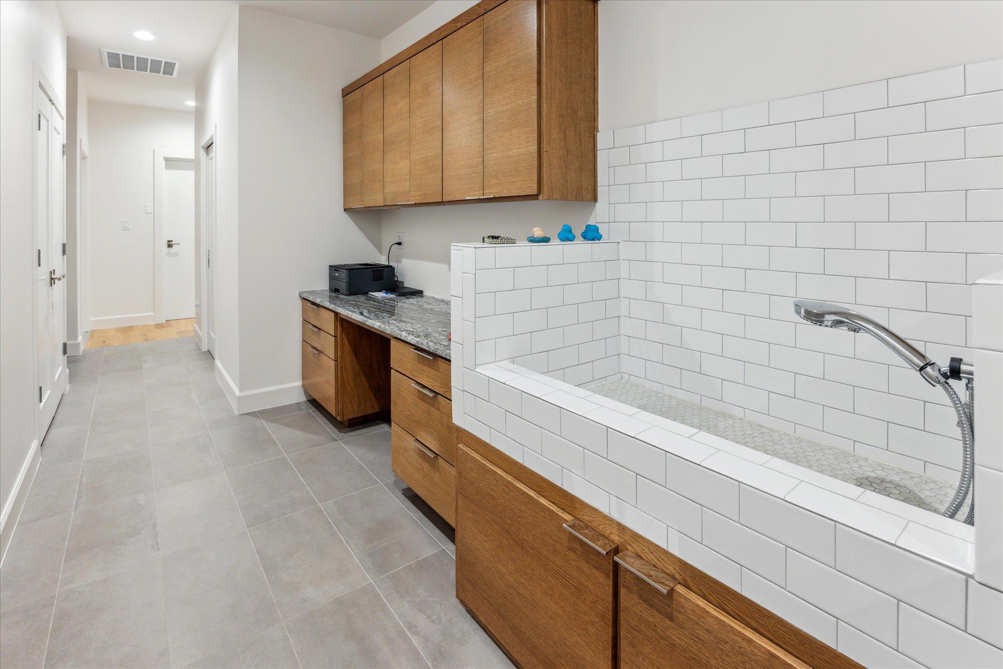 405 Spicewood Trails DR