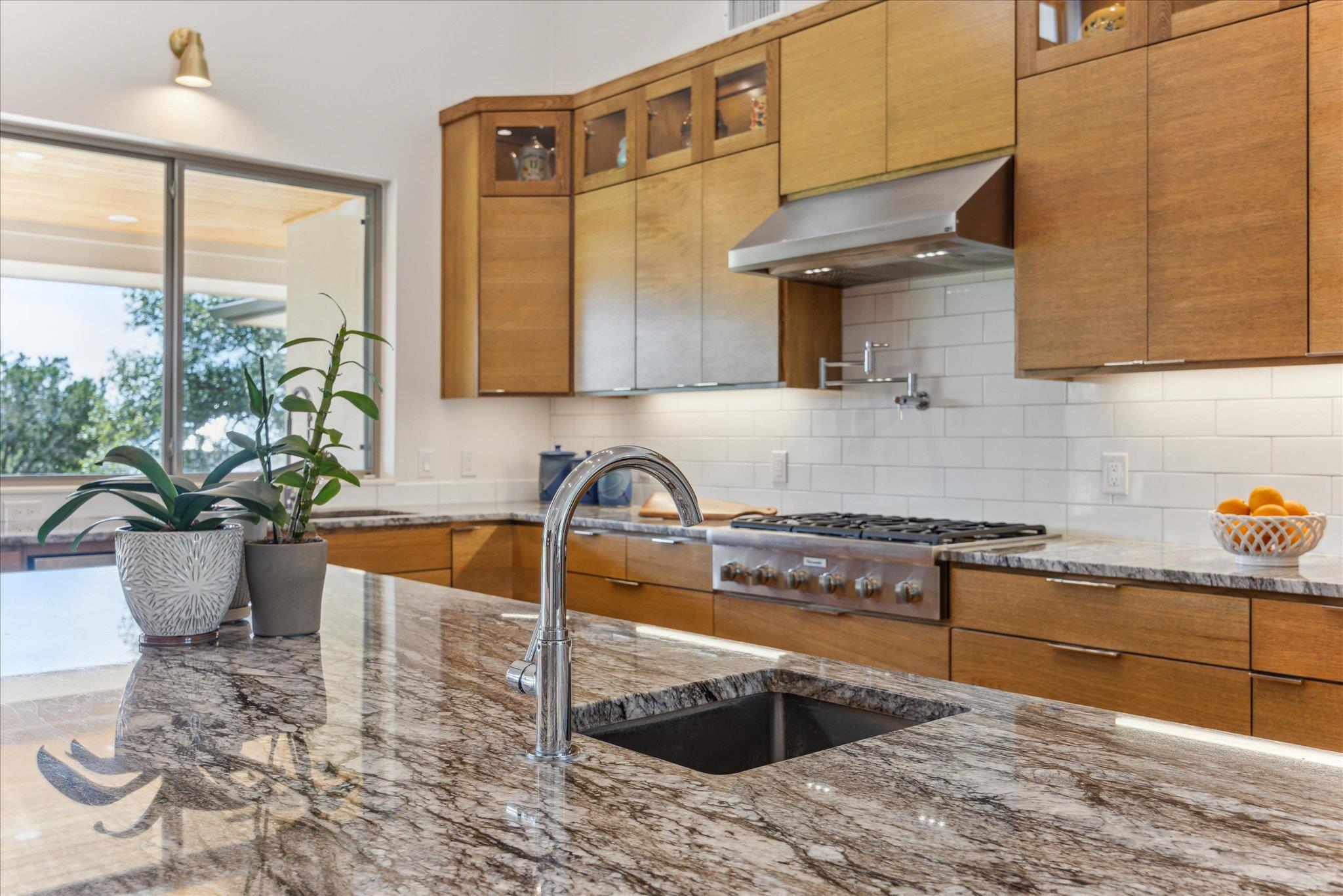 405 Spicewood Trails DR