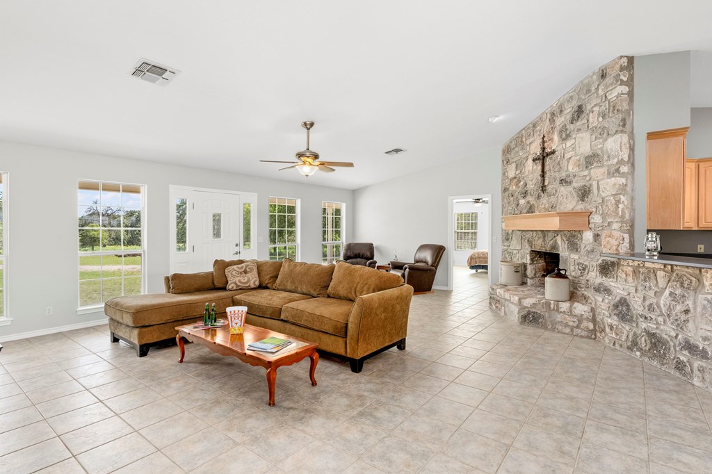 2474 W Goehmann Lane