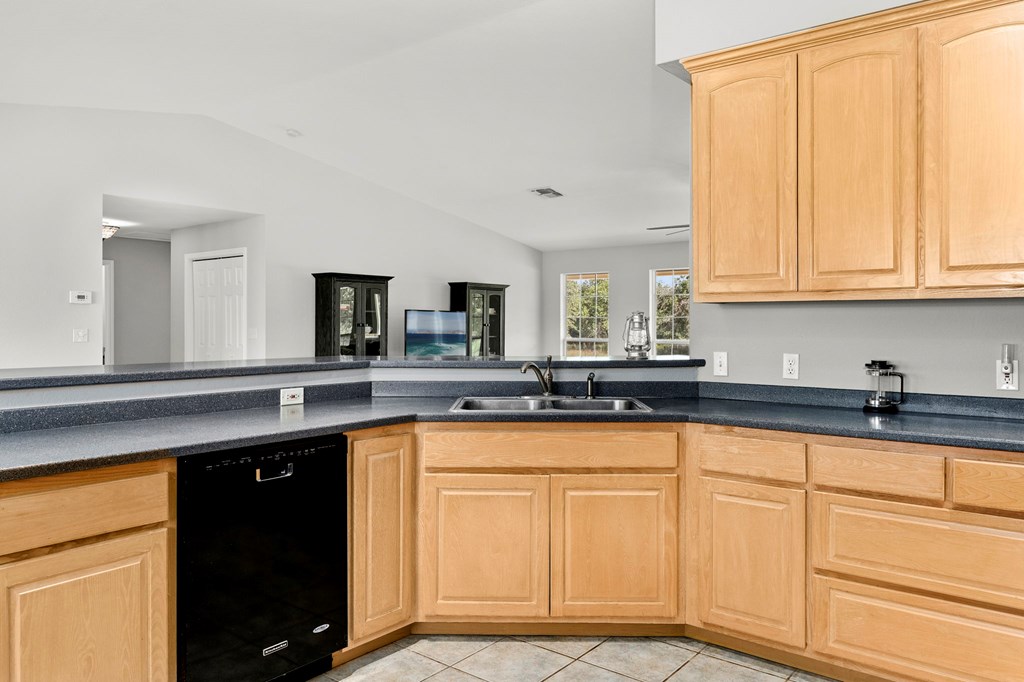 2474 W Goehmann Lane