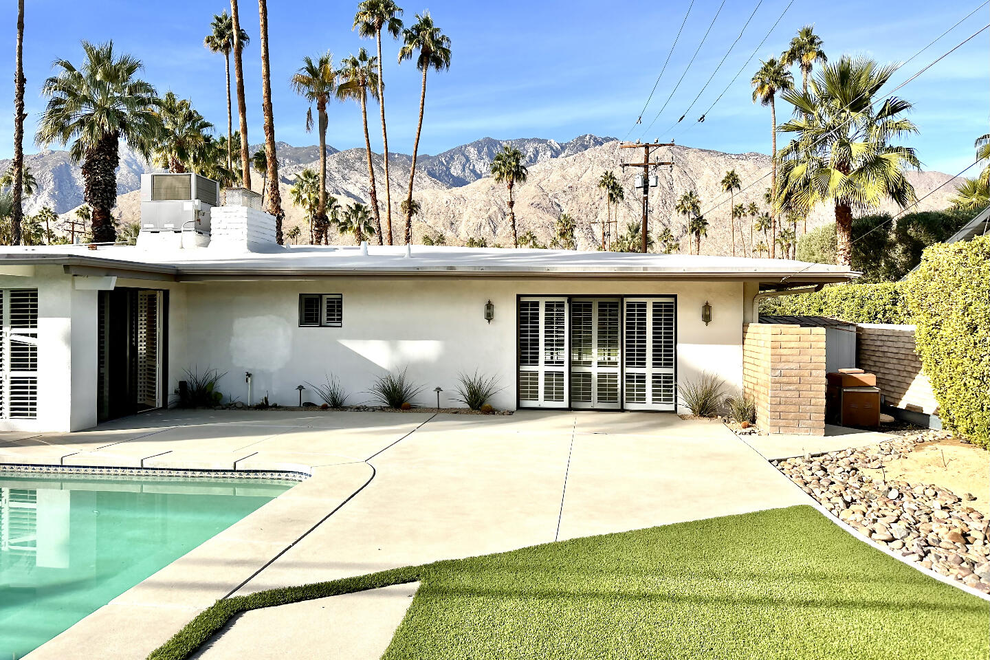 1040 S Sagebrush RD
