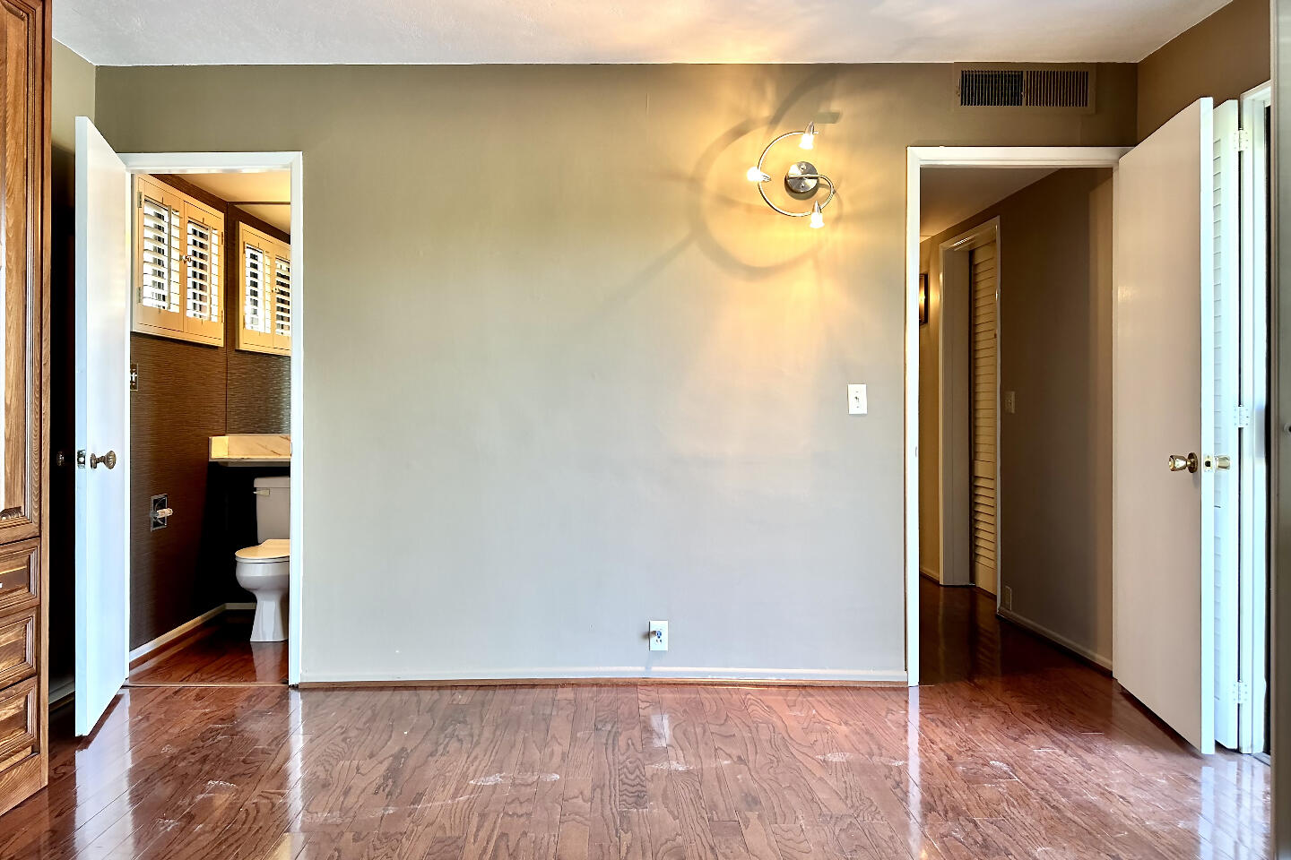 1040 S Sagebrush RD
