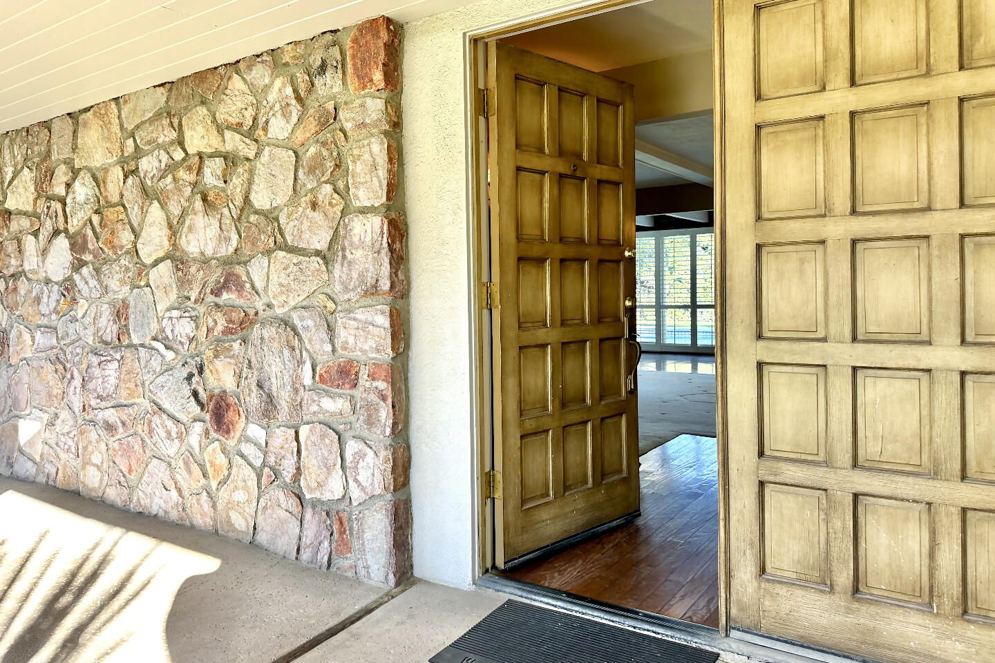 1040 S Sagebrush RD