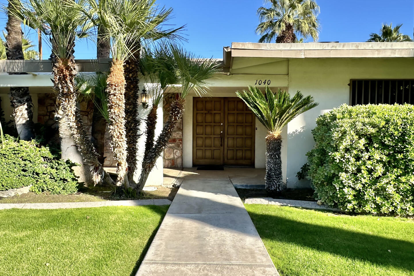 1040 S Sagebrush RD