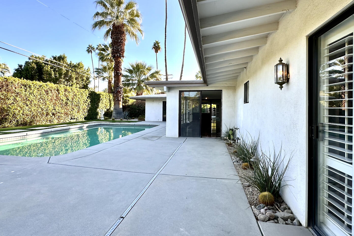 1040 S Sagebrush RD