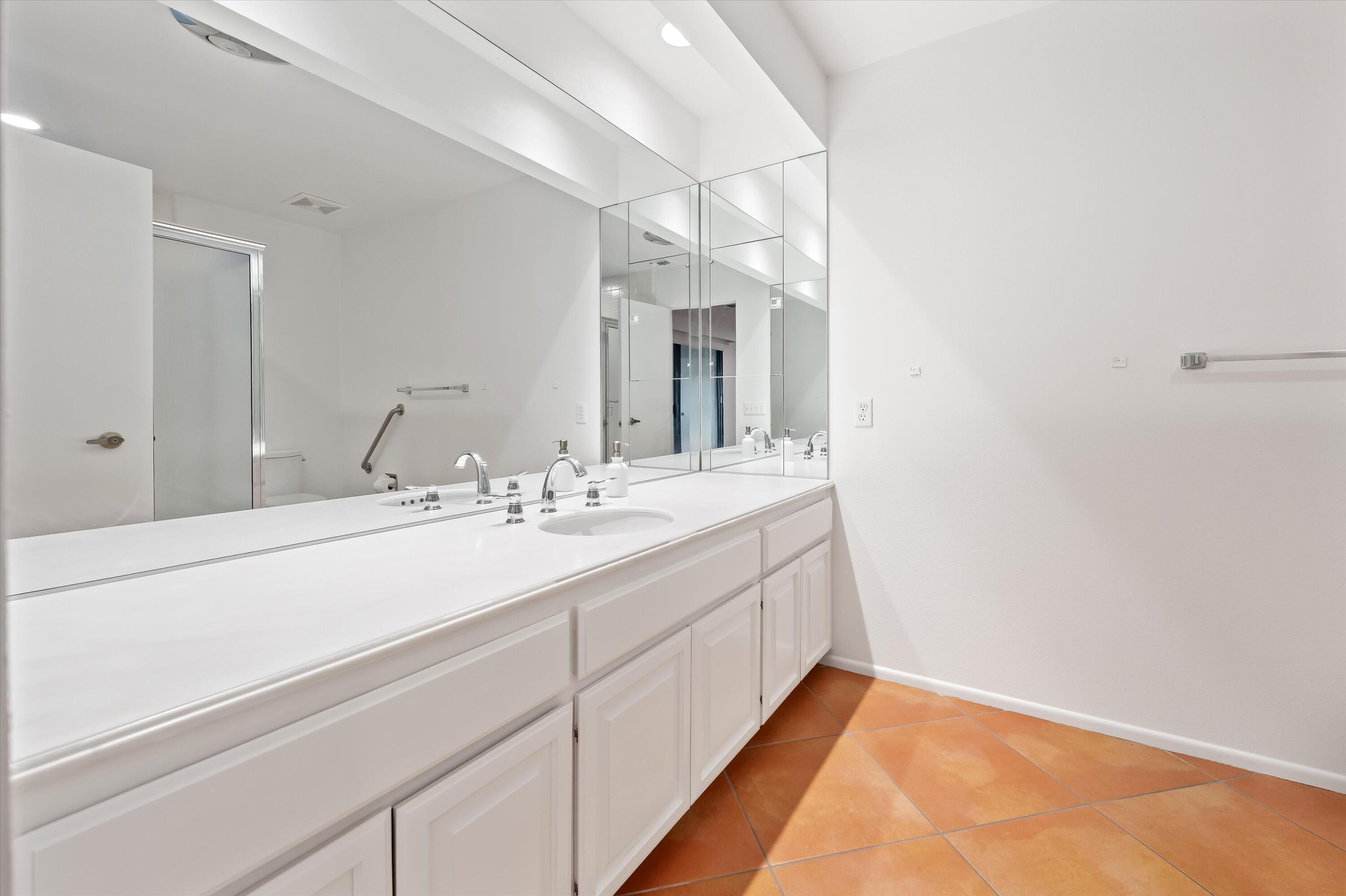 3 Bryn Mawr ST