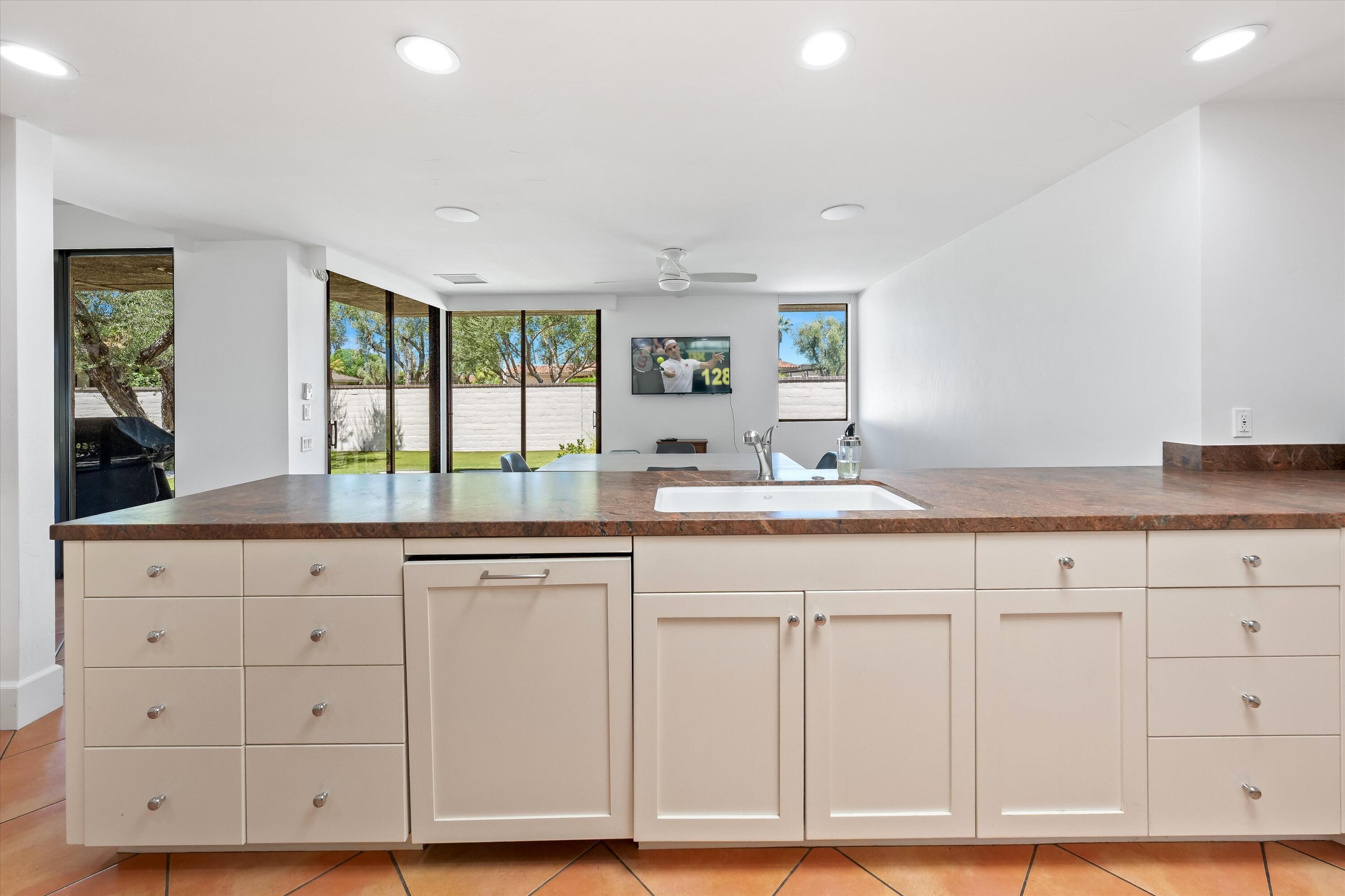 3 Bryn Mawr ST