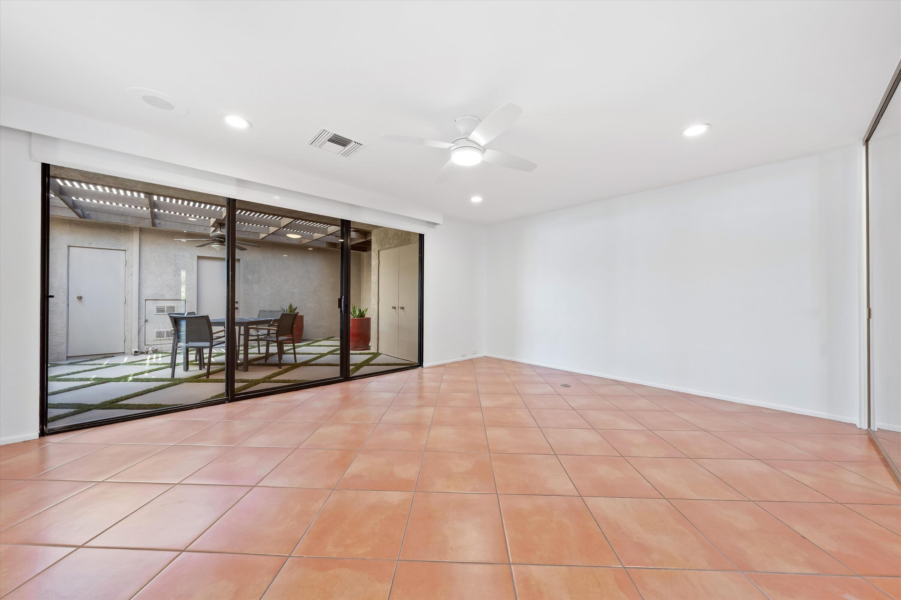 3 Bryn Mawr ST