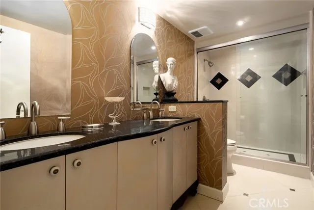 899 Island Drive Unit 703