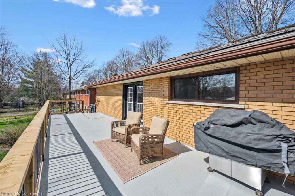 320 Victoria Road N