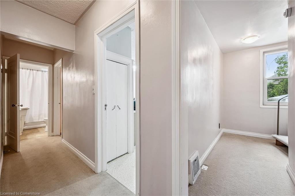 160 Forfar Street E