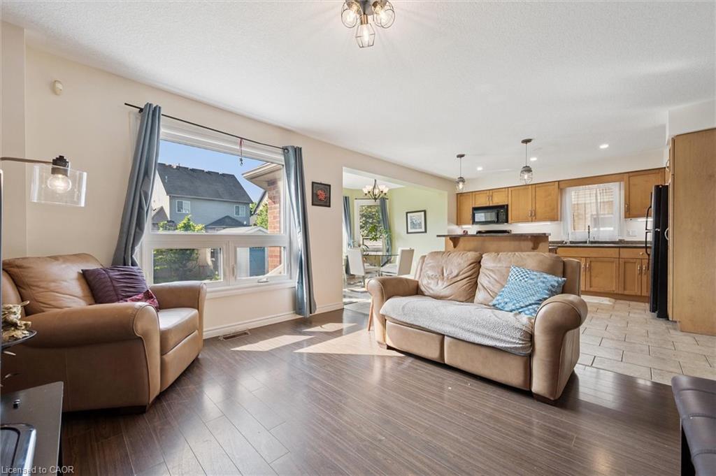 4 Holland Crescent