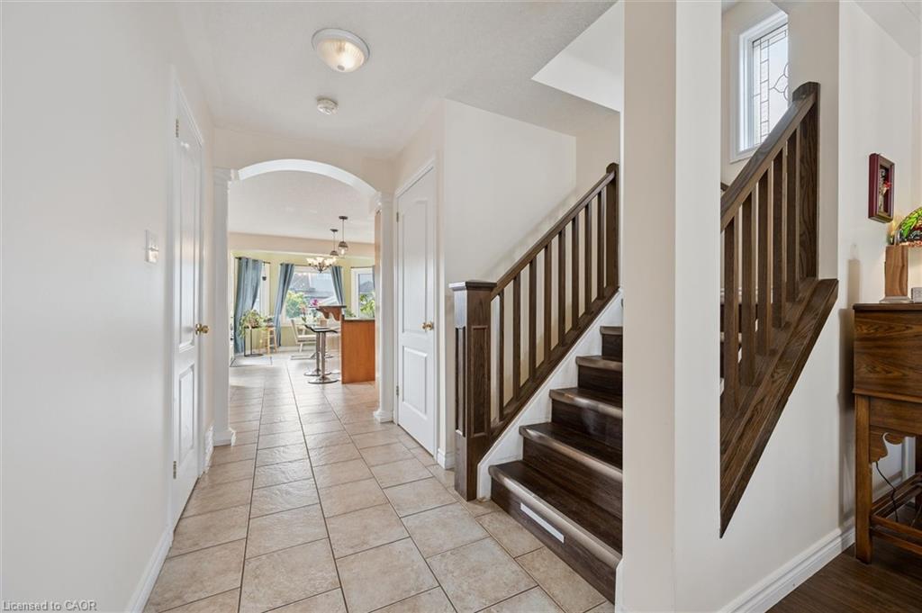 4 Holland Crescent