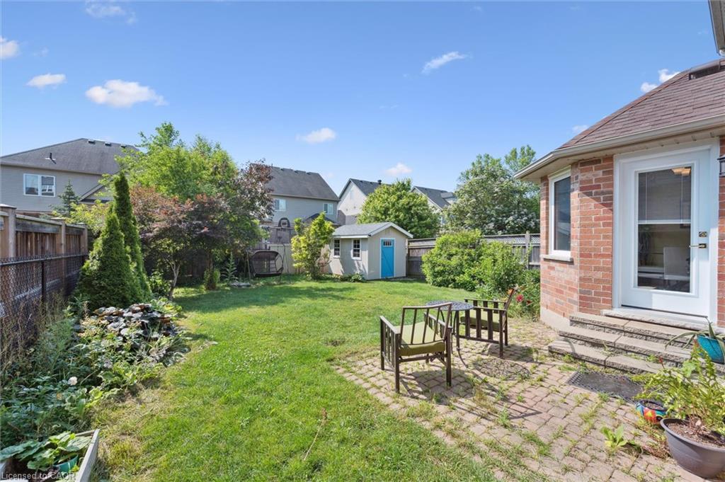 4 Holland Crescent