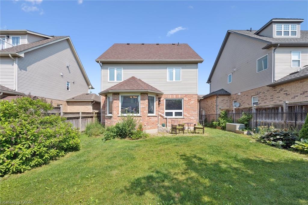 4 Holland Crescent
