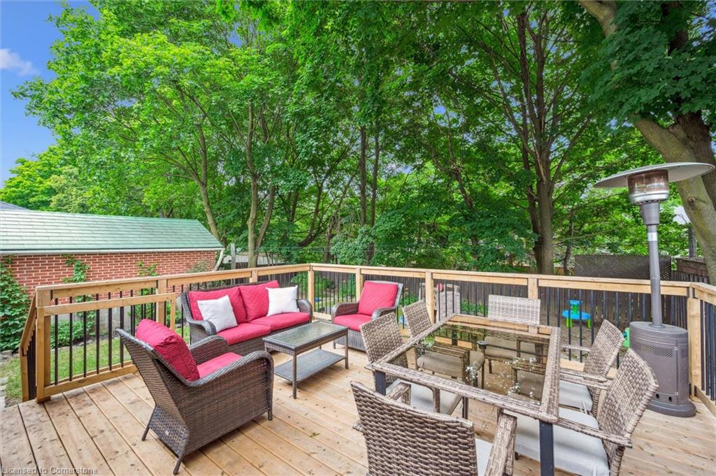 28 Summit Crescent