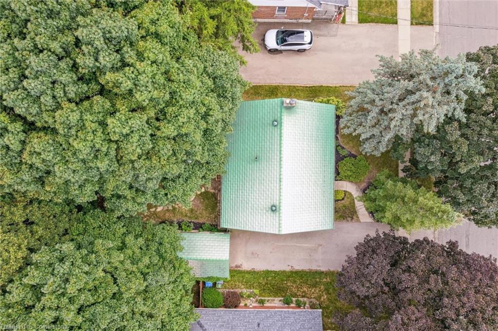 28 Summit Crescent