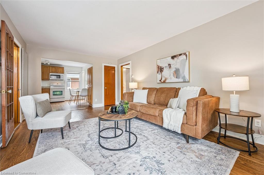28 Summit Crescent