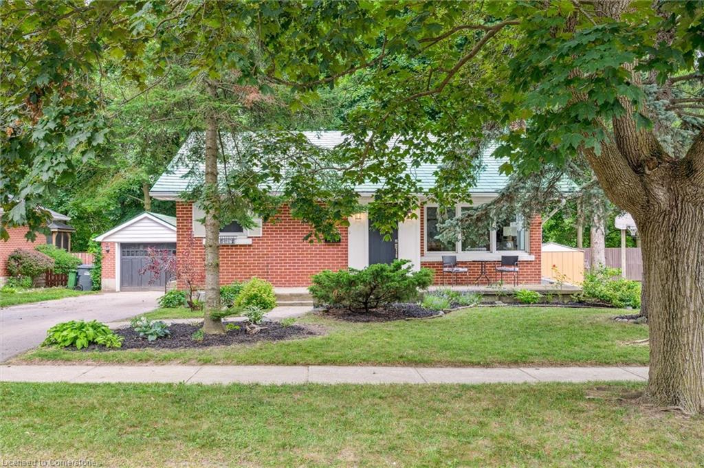 28 Summit Crescent