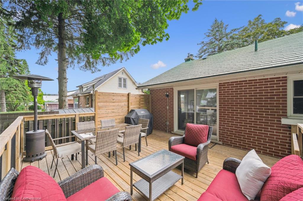 28 Summit Crescent