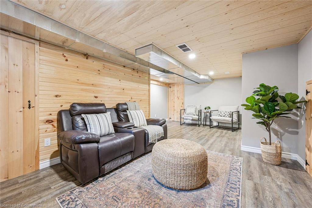 28 Summit Crescent