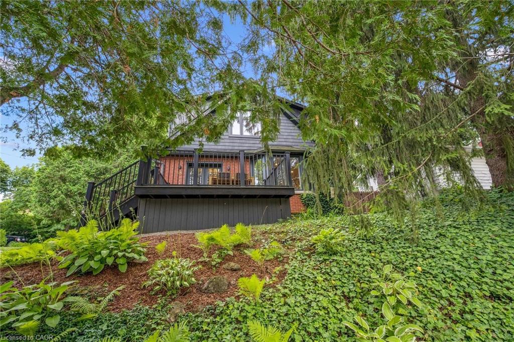 54 Forbes Avenue