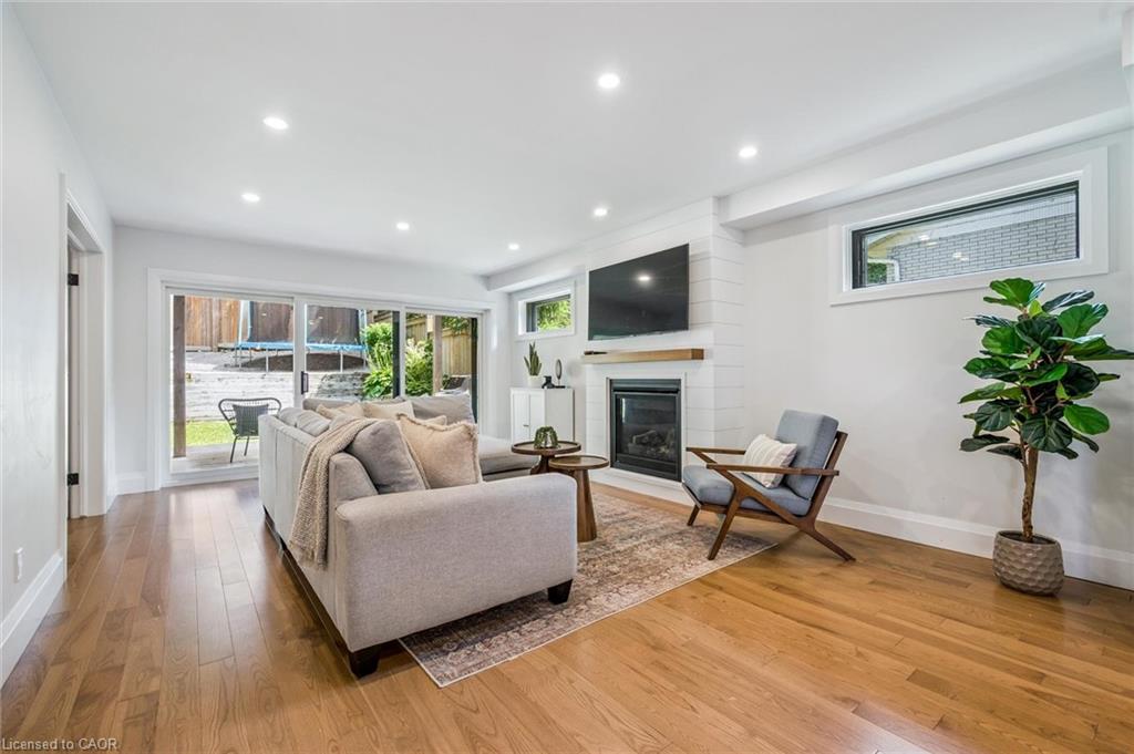 54 Forbes Avenue