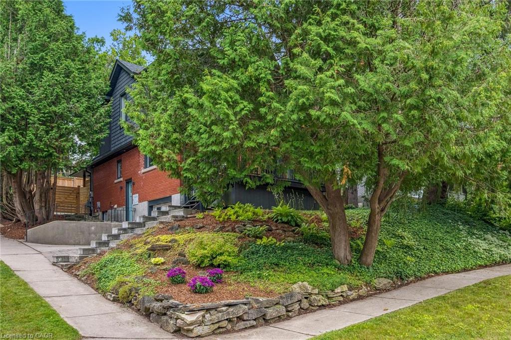 54 Forbes Avenue