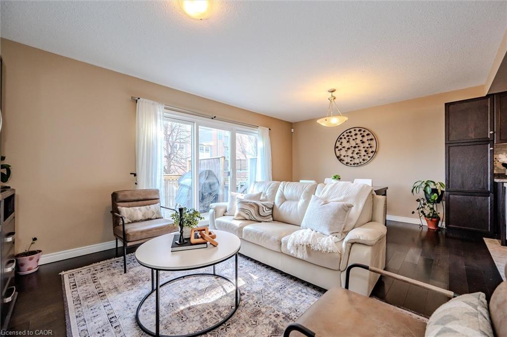 4-361 Arkell Road Unit: 4