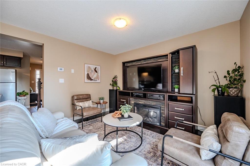 4-361 Arkell Road Unit: 4