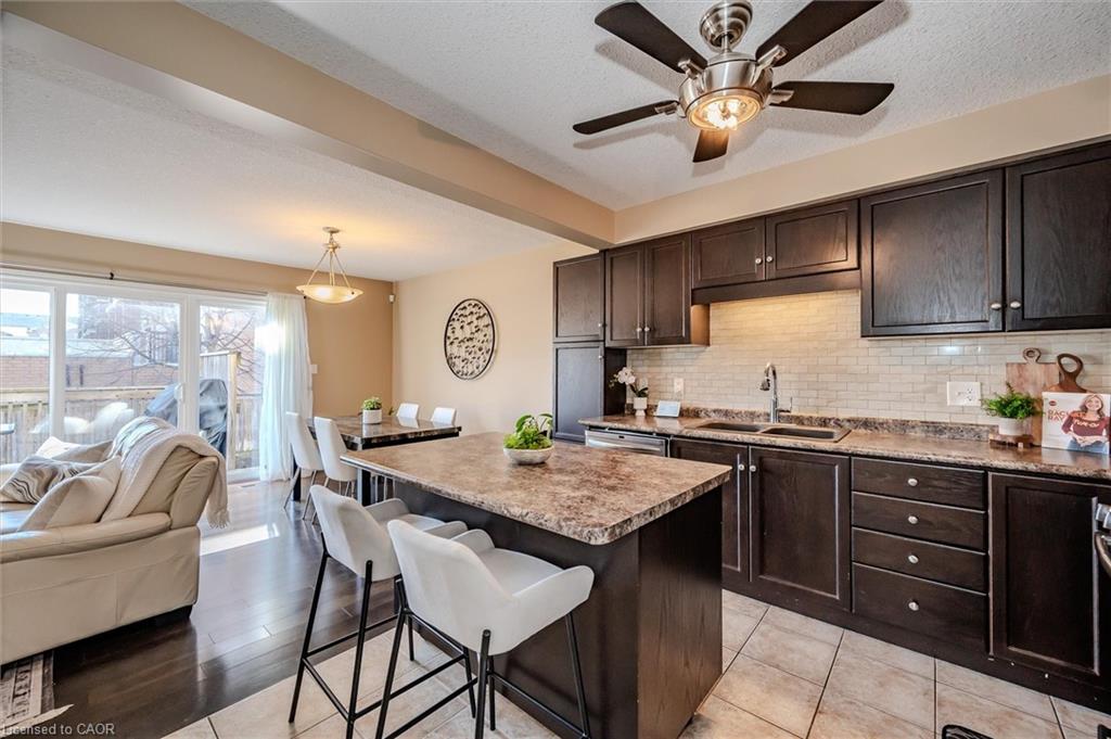 4-361 Arkell Road Unit: 4