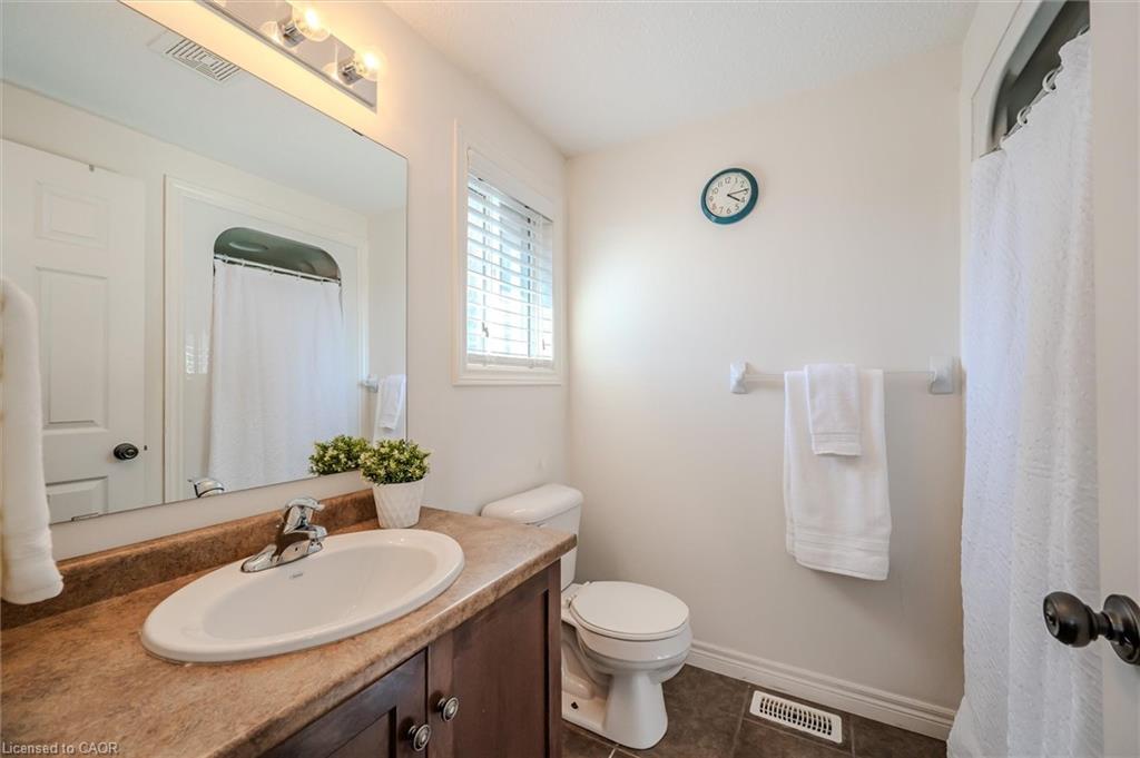4-361 Arkell Road Unit: 4