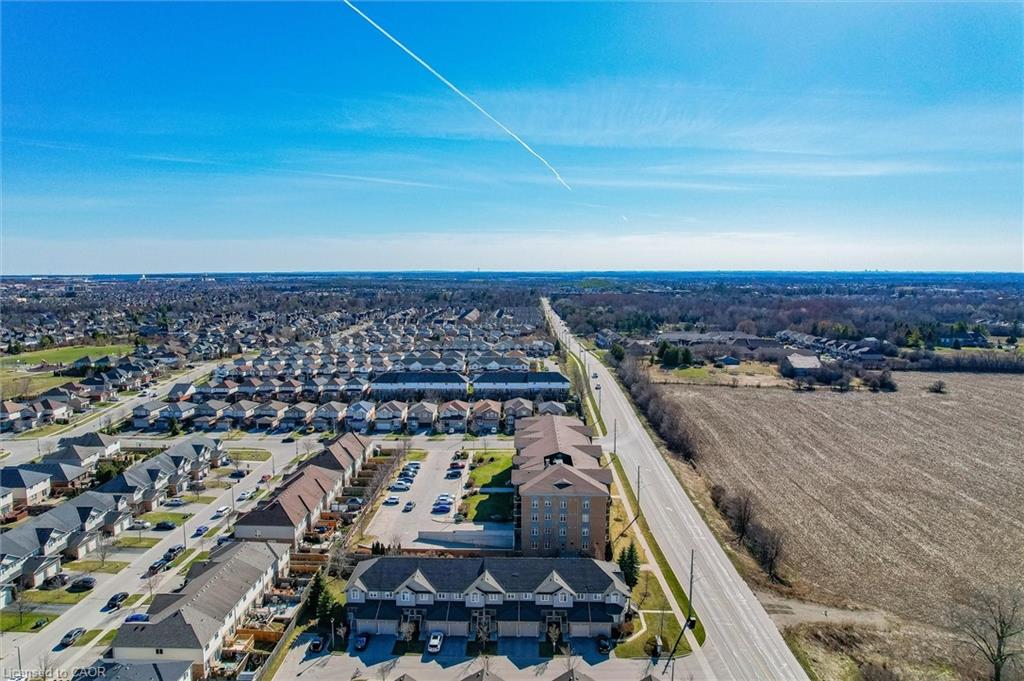 4-361 Arkell Road Unit: 4