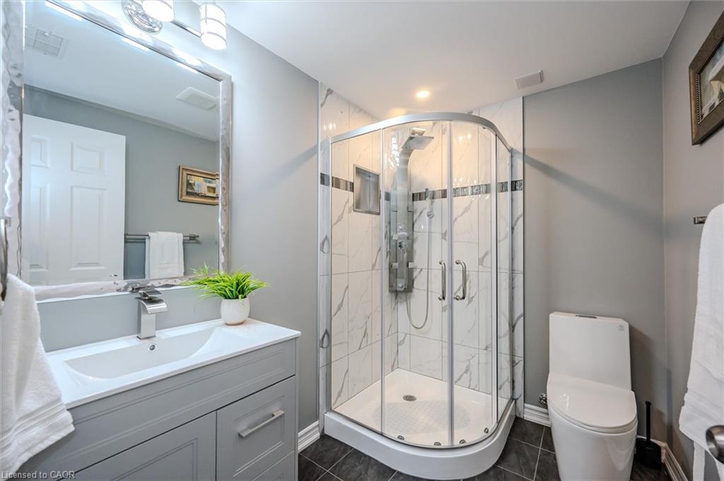 4-361 Arkell Road Unit: 4