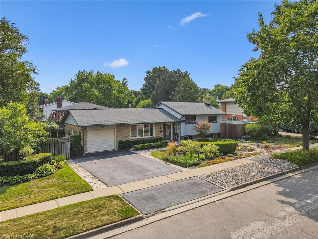 4 Carnaby Crescent
