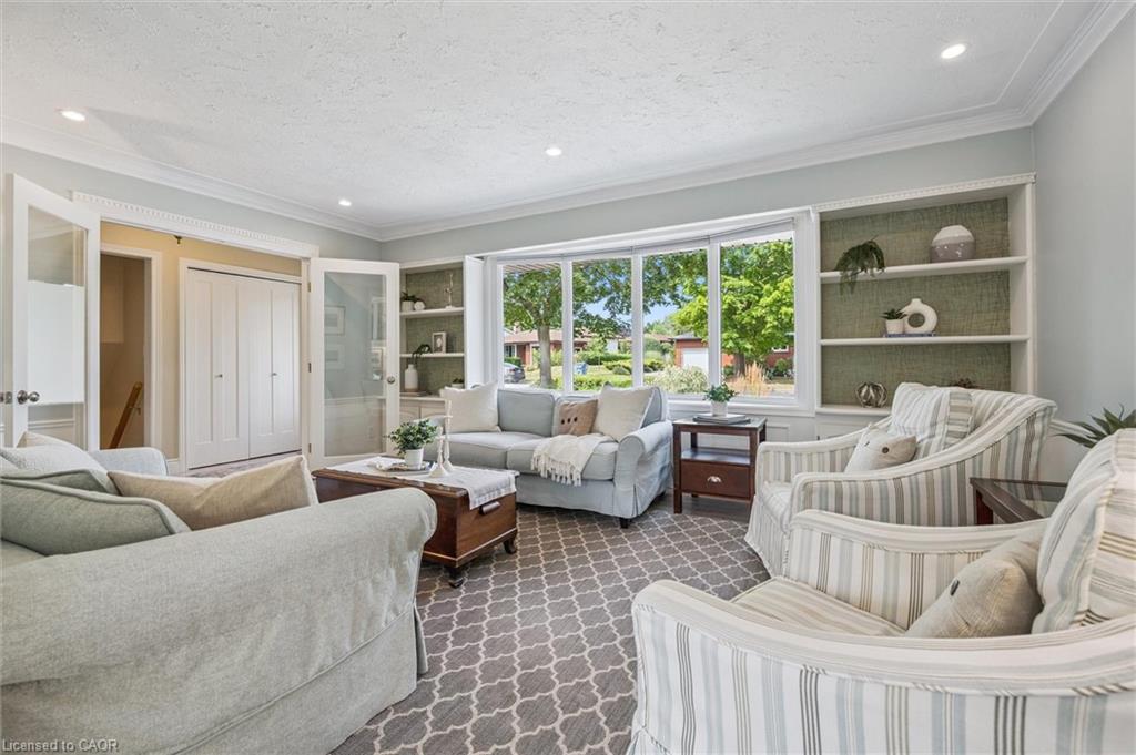4 Carnaby Crescent