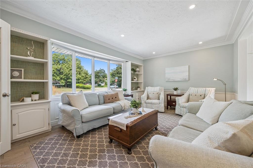 4 Carnaby Crescent