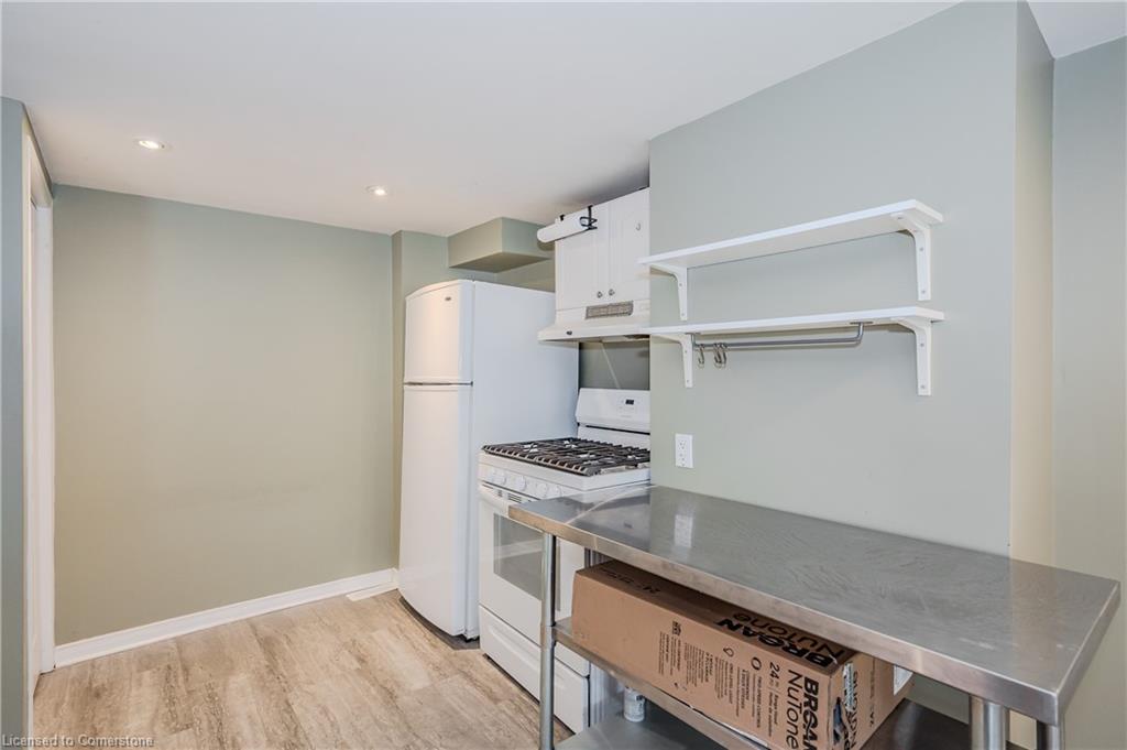 93 Essex Street Unit: Front Unit