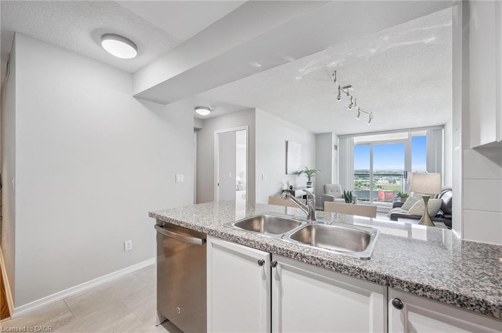 1710-4889 Kimbermount Avenue Unit: 1710