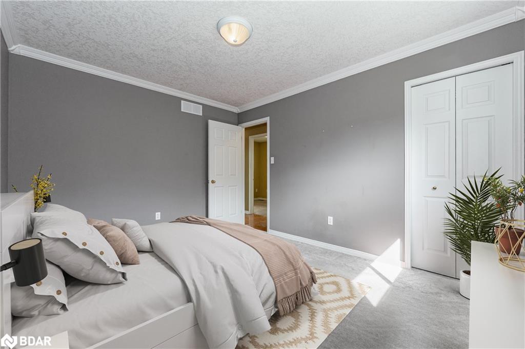 4 Bronwyn Place