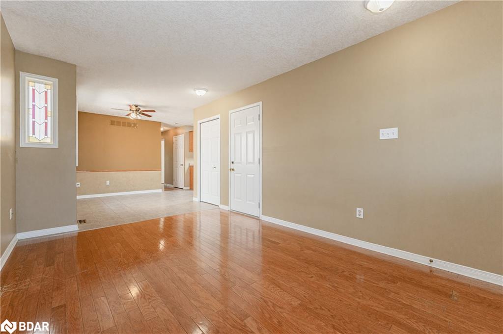 4 Bronwyn Place