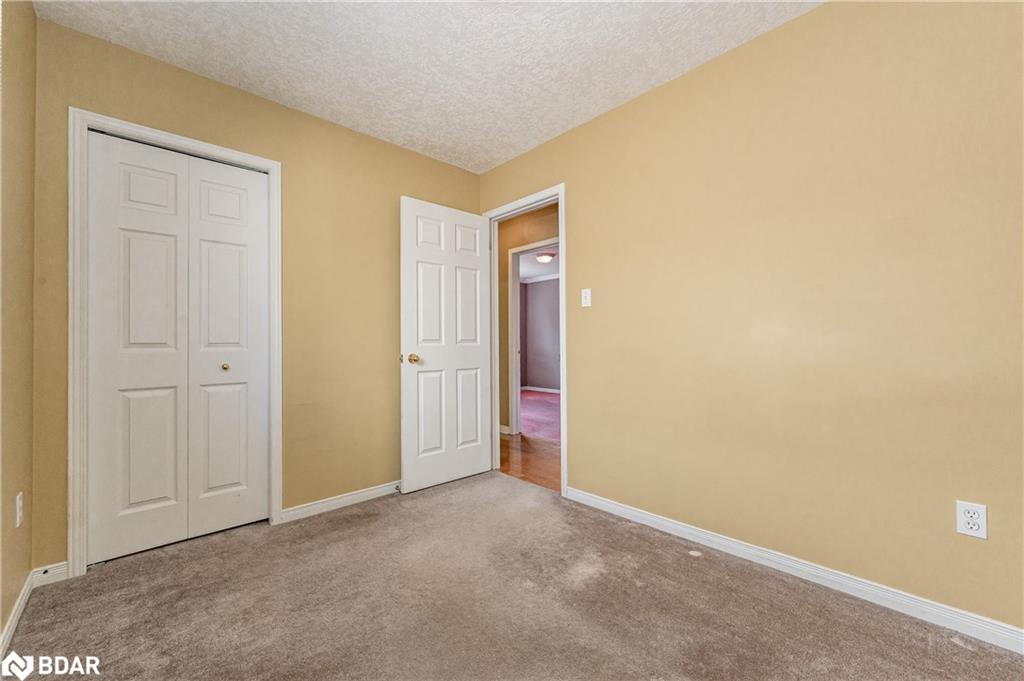 4 Bronwyn Place