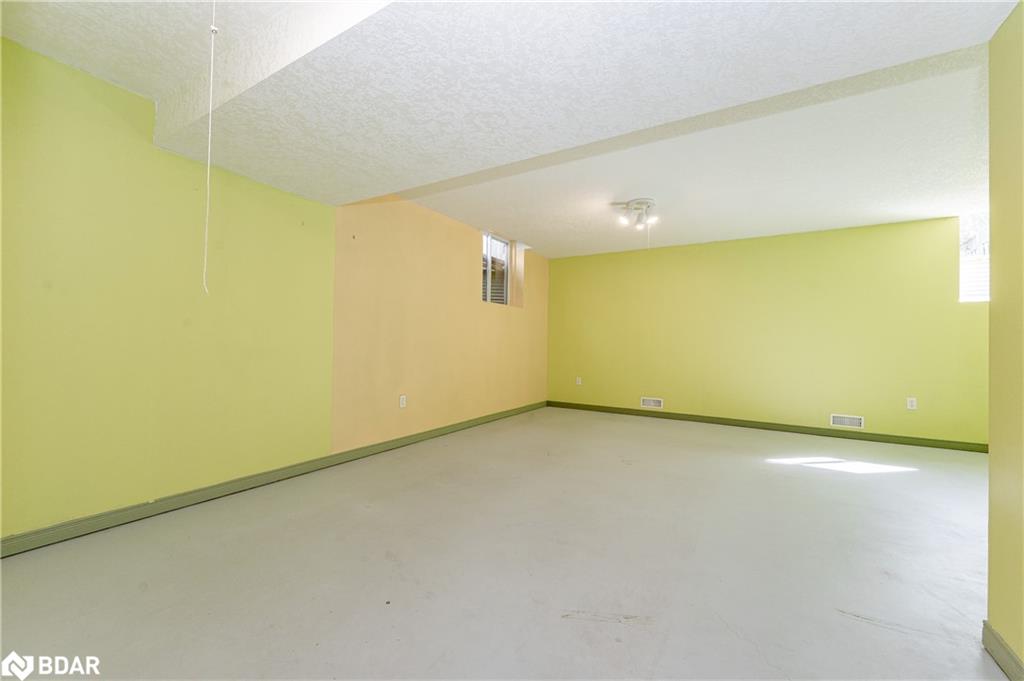 4 Bronwyn Place