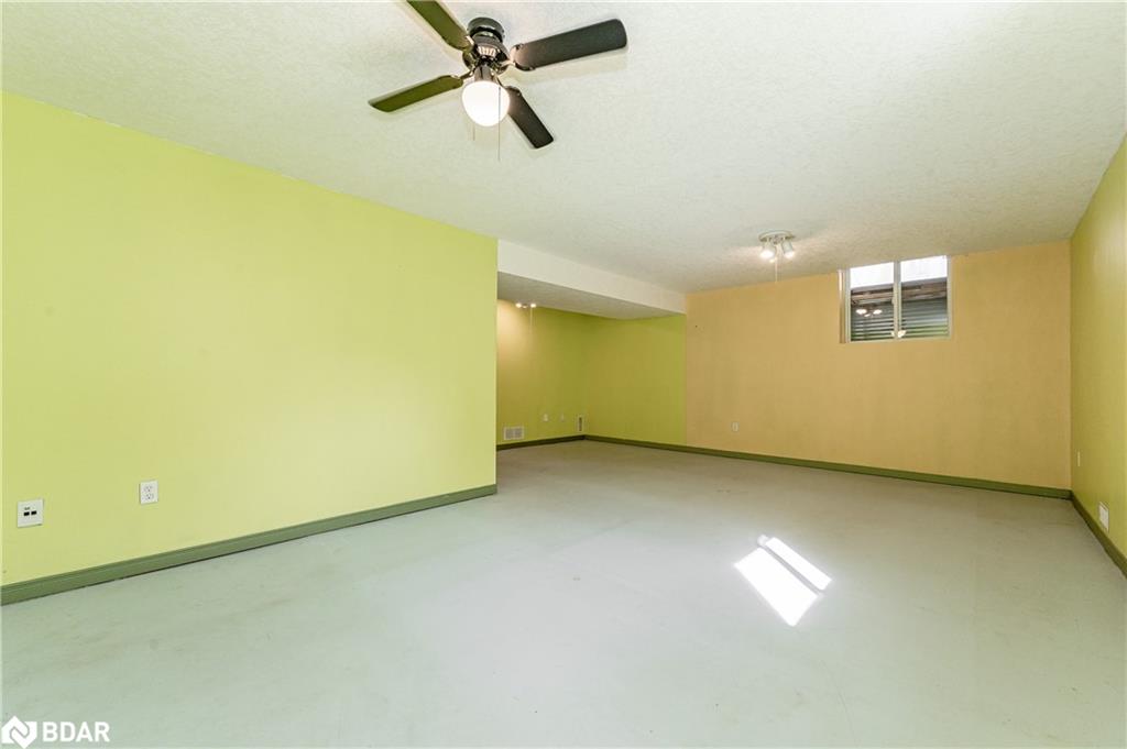 4 Bronwyn Place