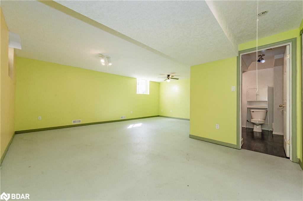4 Bronwyn Place